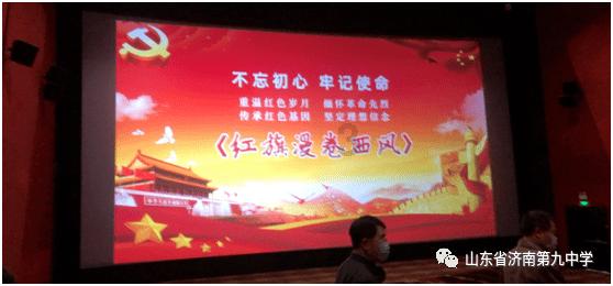 12年后,那个抱着小羊的女孩又火了!